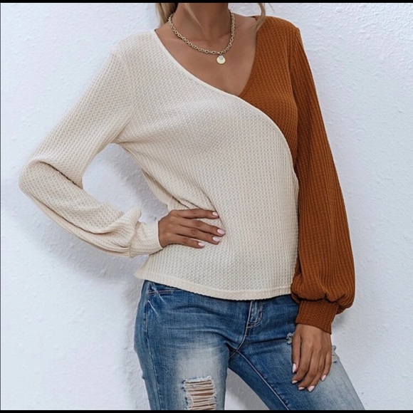 New in 2022! Waffle knit color block long sleeve top. - Picture 5 of 6